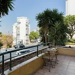 Bright With Balcony In Apartamento *