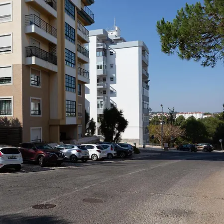Appartement Bright With Balcony In Cascais