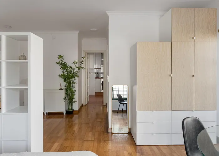 Bright With Balcony In Διαμέρισμα Κασκαΐς