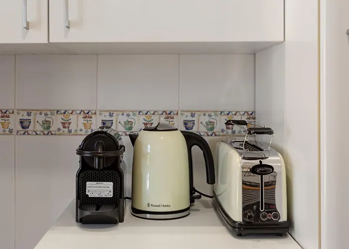 Bright With Balcony In * Κασκαΐς