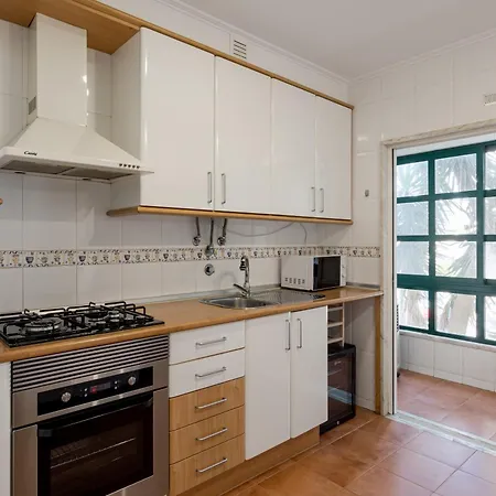 Bright With Balcony In Lejlighed Cascais